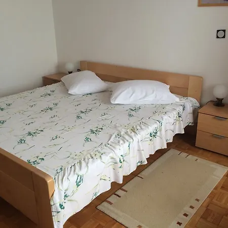 David Apartman Peroj